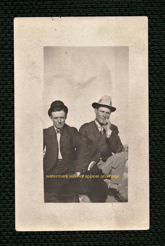 VINTAGE POSTCARD (Real Photo Postcard) / Two handsome men, 1920s