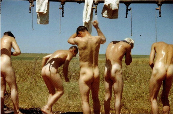 POSTCARD / Eliot ELISOFON / Nude soldiers + outdoors showers, 1940s