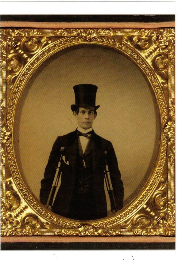 POSTCARD / Tintype / Men with top hat + crutches on tintype (repro)