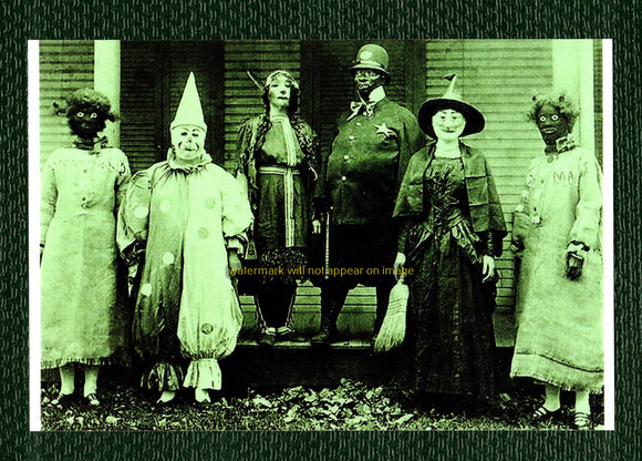 POSTCARD / Halloween Costumes, 1920s