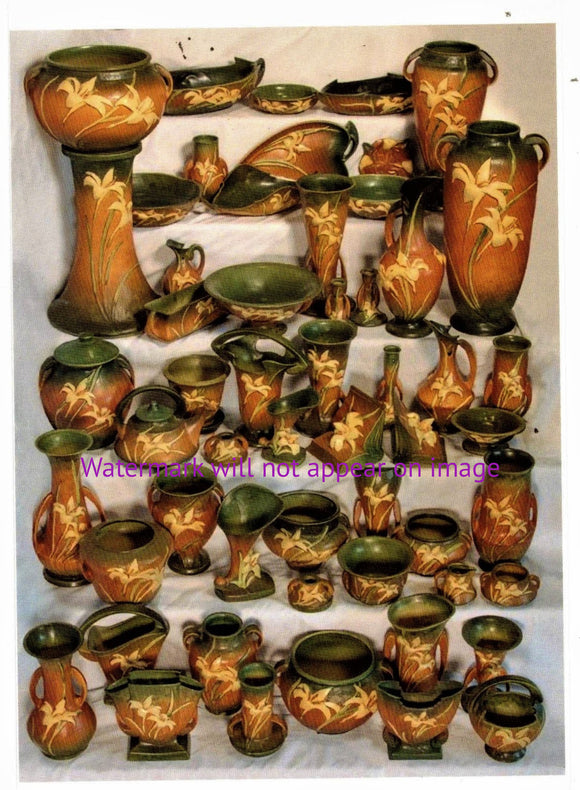 POSTCARD / Roseville Vases Selection
