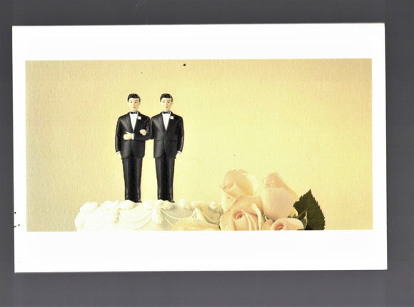 NOTE CARD / Two men on wedding cake