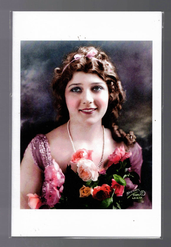GREETING CARD / Mary Pickford with roses, 1918