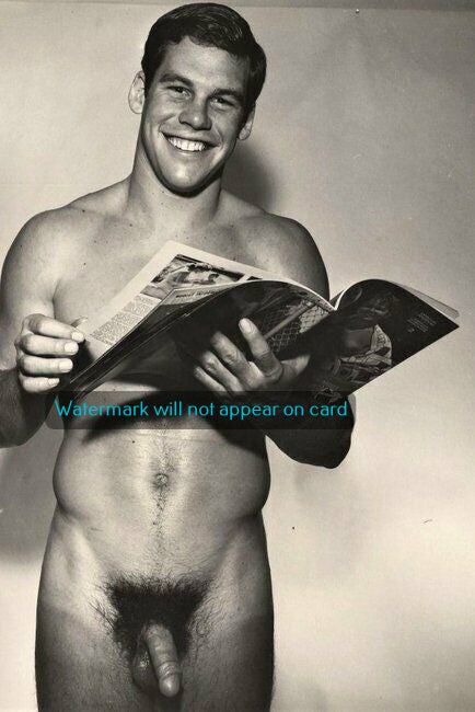 POSTCARD / Jerry Cooper nude reading magazine
