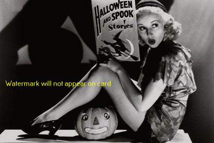 POSTCARD / Betty Grabble / Halloween and Spook