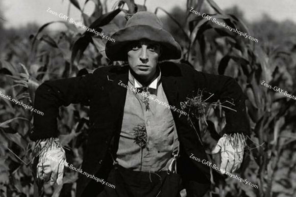 POSTCARD / Buster Keaton / The Scarecrow, 1920