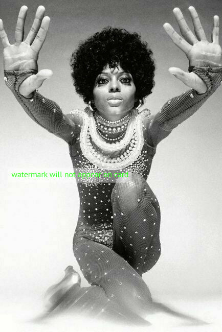 POSTCARD / Diana Ross with hands up