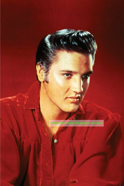 POSTCARD / Elvis Presley in red shirt