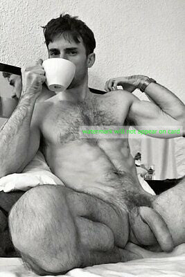 POSTCARD / Coffee drinking nude in bed