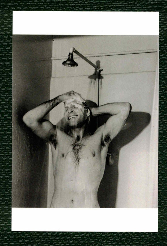 POSTCARD / Burt Lancaster in shower, 1953