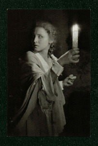 POSTCARD / Metropolis, 1927 / Brigitte Helm + candle / Fritz Lang