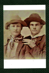 POSTCARD / Young men with hats / 19th century