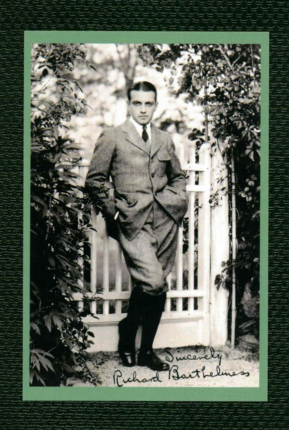 POSTCARD / Richard Barthelmess in garden