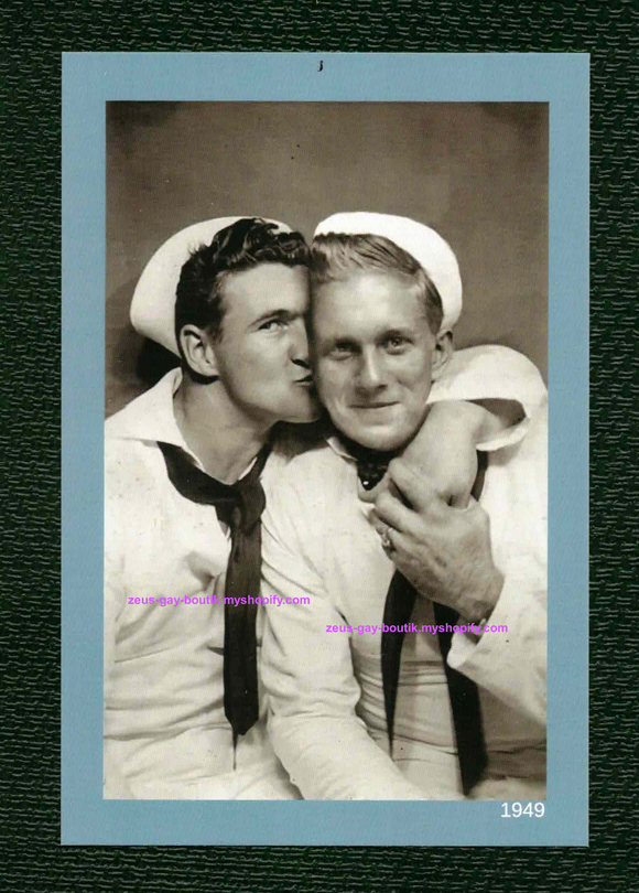 POSTCARD / Two affectionate sailors, 1949