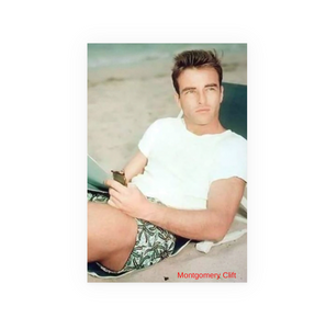 POSTCARD / Montgomery Clift at the beach