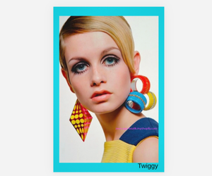 POSTCARD / Twiggy, 1968