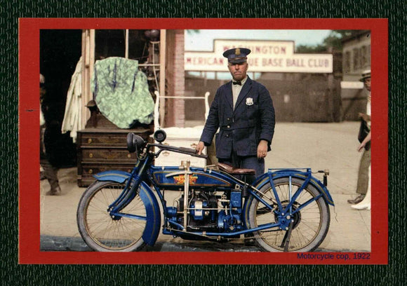 POSTCARD / Motorcycle cop, 1922