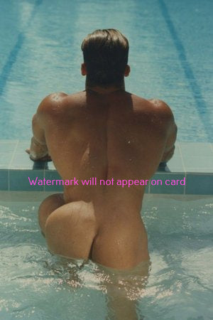 POSTCARD / Blond swimmer with bubble butt