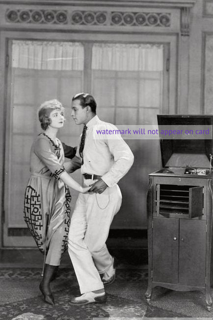 POSTCARD / Rudolph Valentino + Alice Terry dancing, 1921