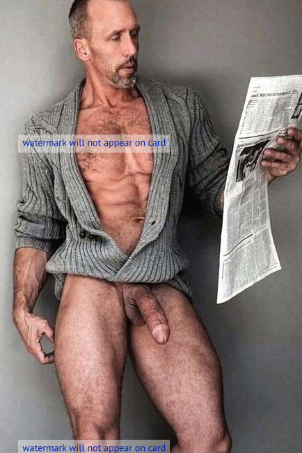 POSTCARD / Daddy nude + newspaper