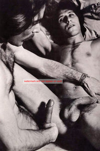 POSTCARD / Soap Opera / Edge of Night / Dennis Parker aka Wade Nichols + nude man