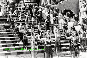 POSTCARD / Intolerance, 1916 / Babylonian Dance / D.W. GRIFFITH