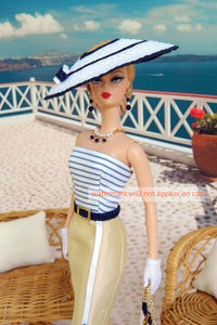 POSTCARD / Riviera Barbie