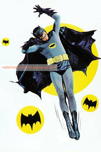 POSTCARD / BATMAN / Adam West / Batman in flight