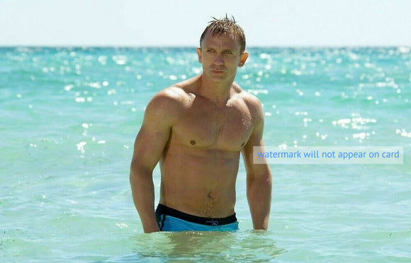 NOTE CARD / Daniel Craig in ocean