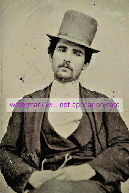 POSTCARD / Seated man with hat / 19th century