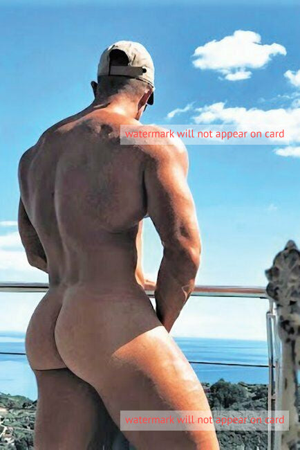 POSTCARD / Luke nude buttocks looking at ocean