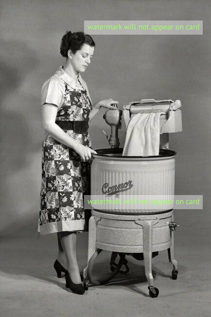 POSTCARD / Woman and Connor washing machine, 1950's