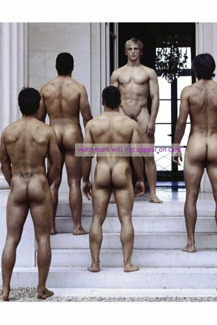 POSTCARD / Nude men on steps