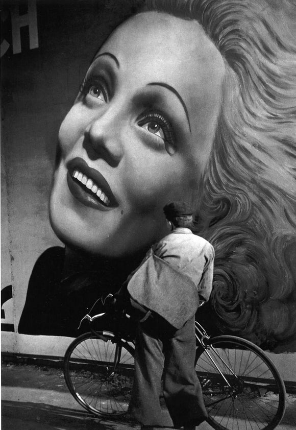 POSTCARD / Marlene Dietrich, 1937 / Brassai