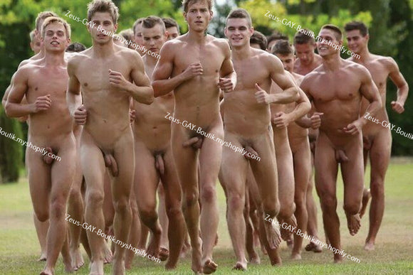 running nude POSTCARD / Nine Nude Men Running – Zeus Gay Boutik